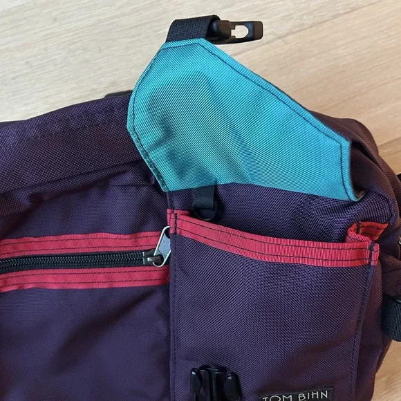 Tom Bihn Discontinued Retired Le Grand Derriere Hip Pack Purple Red Rare US Made - Picture 10 of 16
